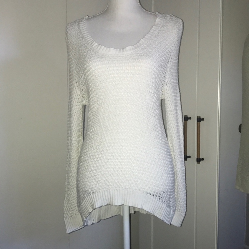 FREE SHIPPING! Billabong “Designer’s Closet” Sweater